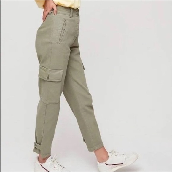 Wilfred Pants - Wilfred Free cargo high rise pocket light pink jeans/pants